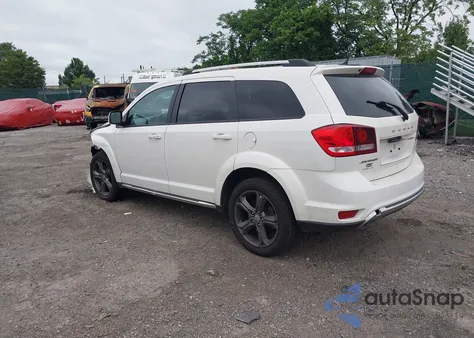 2015 Dodge Journey Crossroad z USA, uszkodzony, nr VIN 3C4PDCGG0FT547112